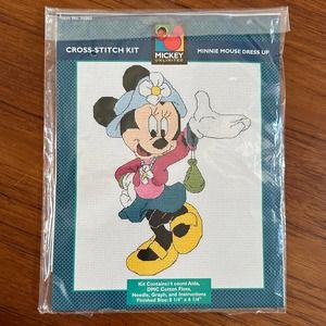 NEW Cross Stitch Kit Minnie Mouse